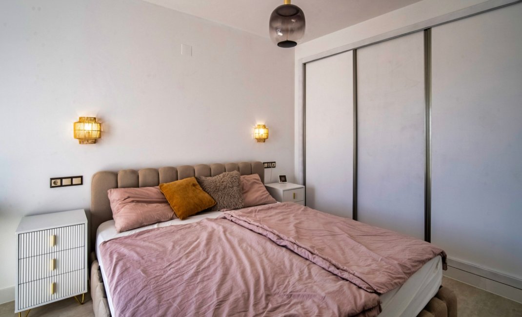 Resale - Villa -
Polop