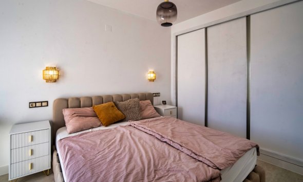 Resale - Villa -
Polop