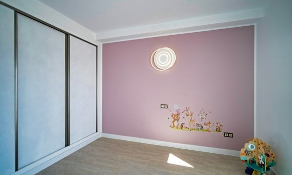 Resale - Villa -
Polop