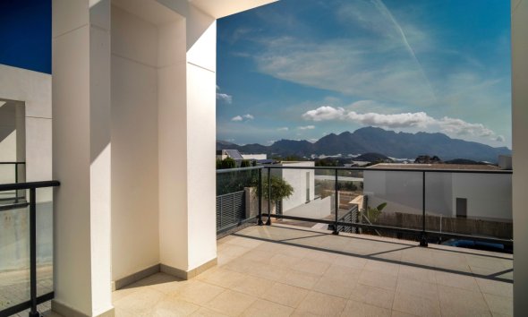 Resale - Villa -
Polop