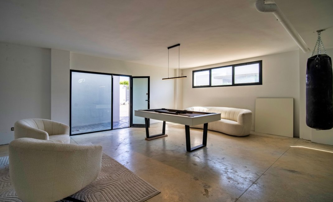 Resale - Villa -
Polop