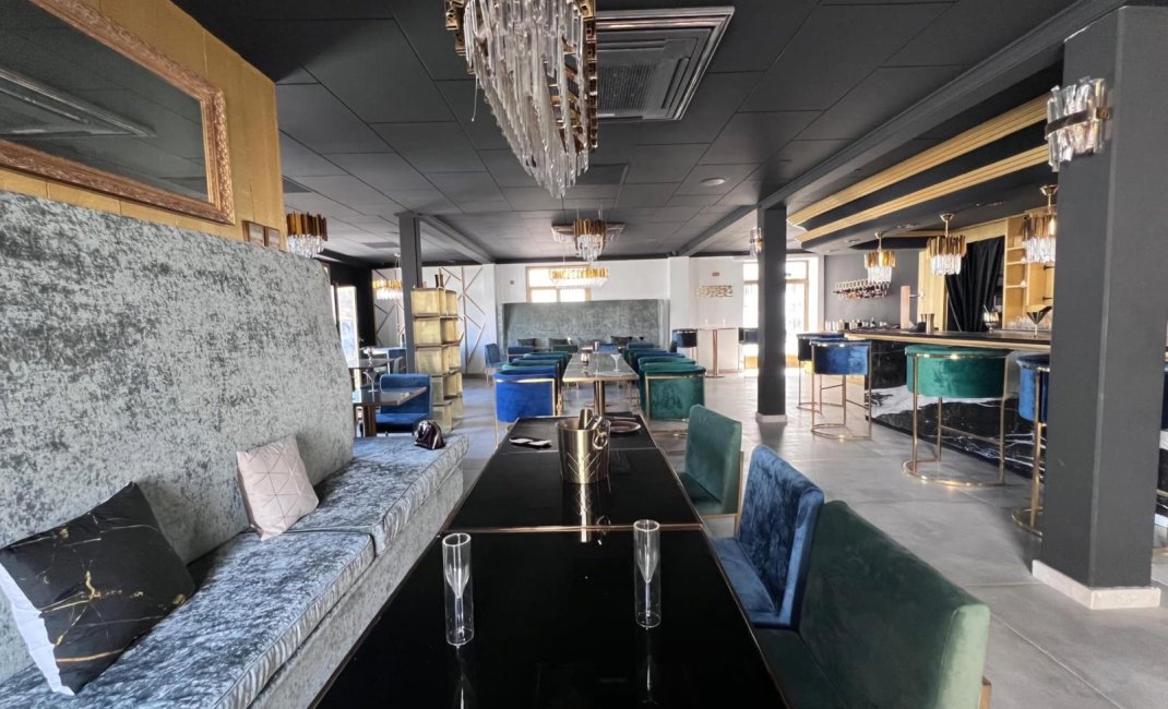 Cession de fonds de commerce - Commercial -
Altea