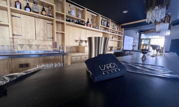 Cession de fonds de commerce - Commercial -
Altea