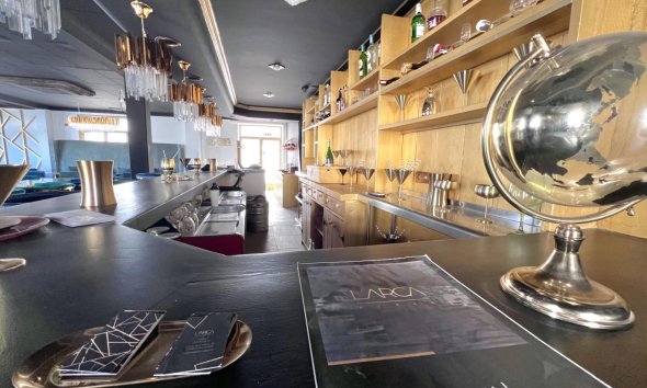 Cession de fonds de commerce - Commercial -
Altea