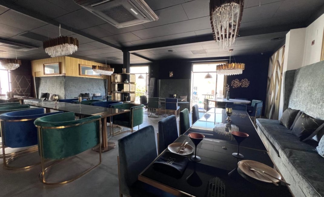 Cession de fonds de commerce - Commercial -
Altea