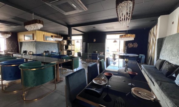 Cession de fonds de commerce - Commercial -
Altea