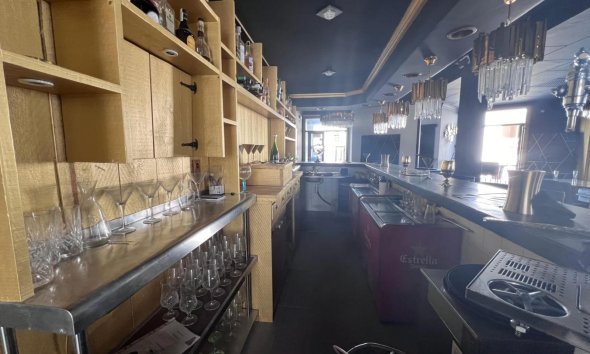 Cession de fonds de commerce - Commercial -
Altea