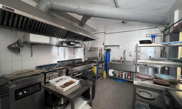 Cession de fonds de commerce - Commercial -
Altea