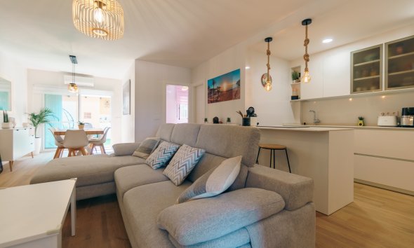 Reventa - Apartamento / Piso -
Albir