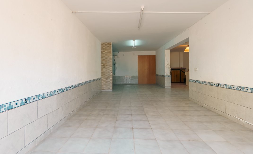 Videresalg - Rekkehus -
Albir