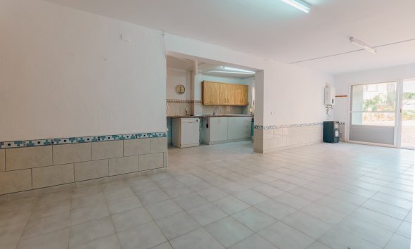 Videresalg - Rekkehus -
Albir