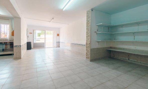 Videresalg - Rekkehus -
Albir