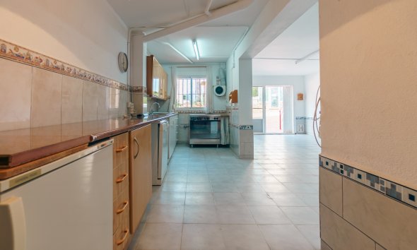 Videresalg - Rekkehus -
Albir