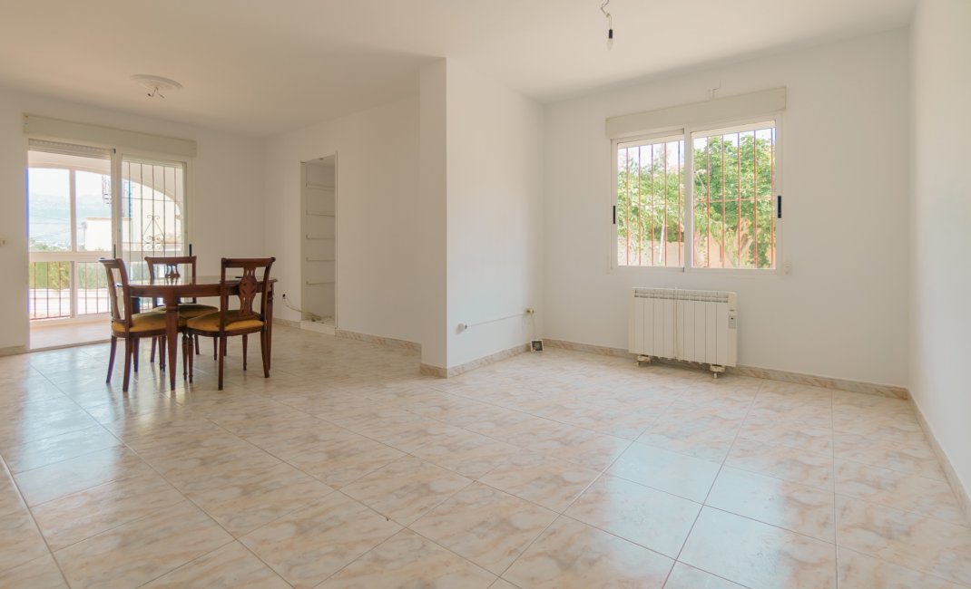 Videresalg - Rekkehus -
Albir