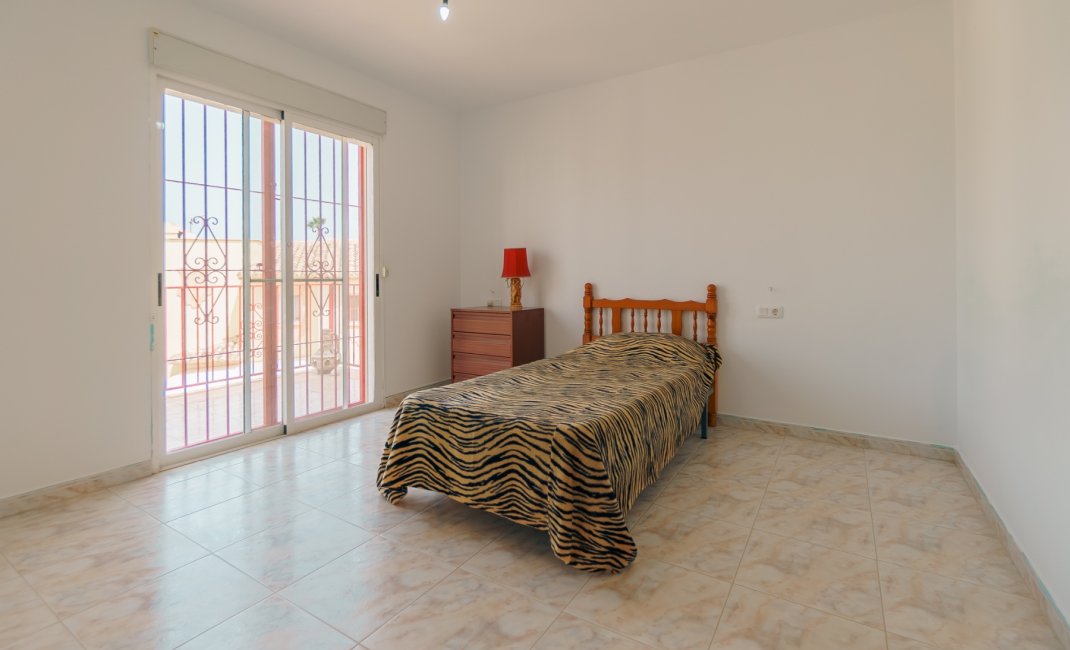 Videresalg - Rekkehus -
Albir