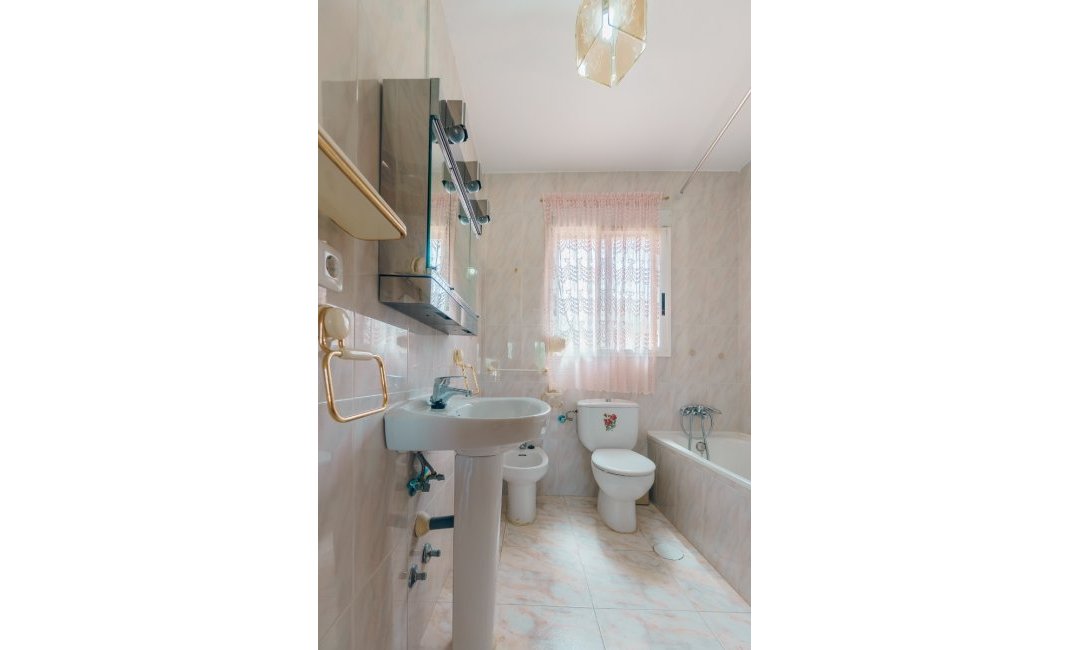 Videresalg - Rekkehus -
Albir