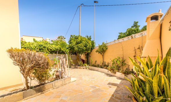 Videresalg - Rekkehus -
Albir