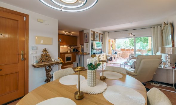 Reventa - Apartamento / piso -
Albir