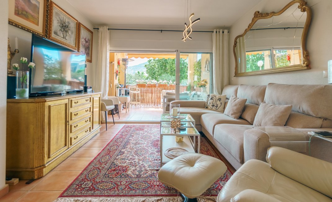 Reventa - Apartamento / piso -
Albir