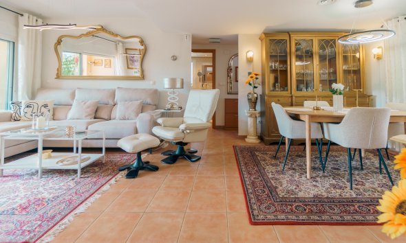 Reventa - Apartamento / piso -
Albir