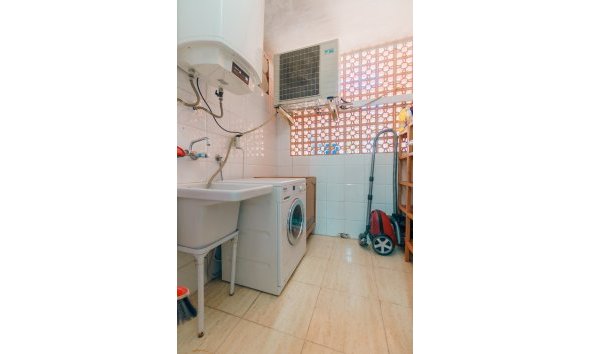 Reventa - Apartamento / piso -
Albir