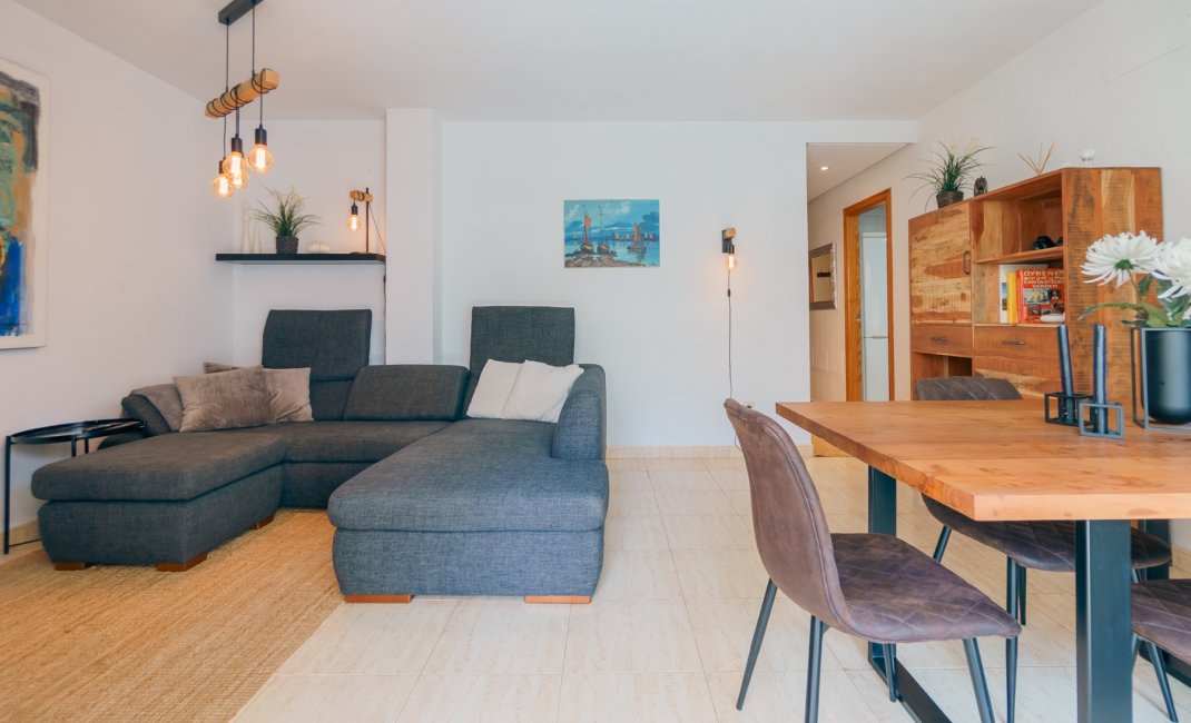 Reventa - Apartamento / piso -
Albir