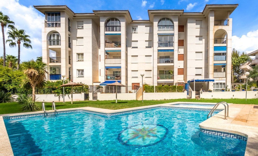 Reventa - Apartamento / piso -
Albir