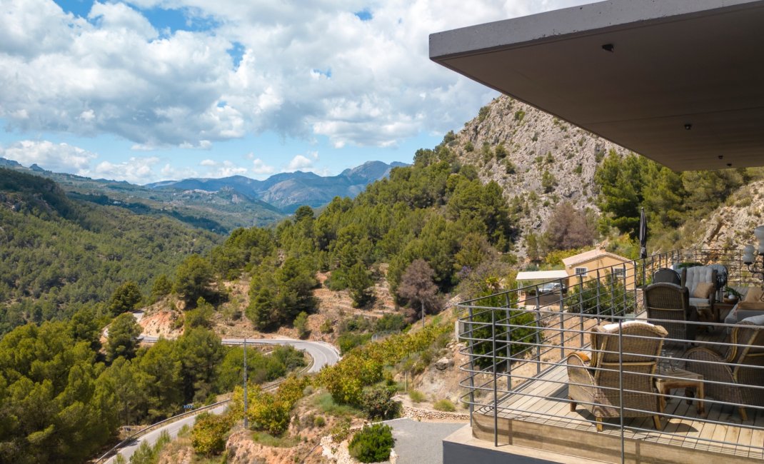 Reventa - Chalet / Villa  -
Callosa De Ensarrià