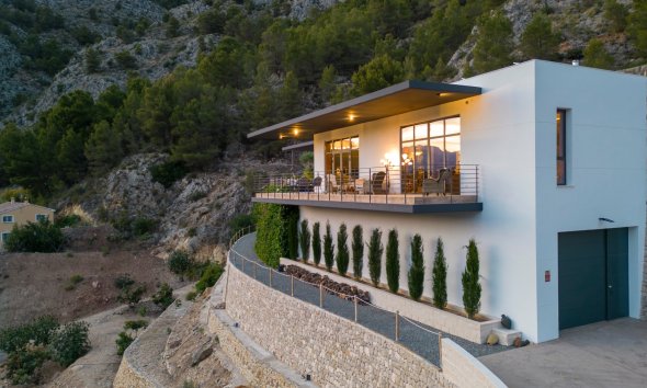 Reventa - Chalet / Villa  -
Callosa De Ensarrià