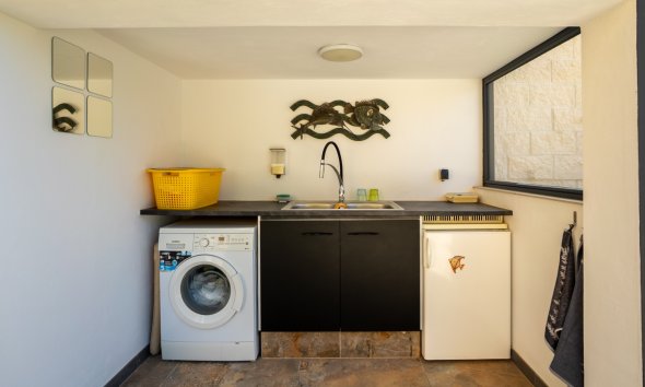 Reventa - Chalet / Villa  -
Callosa De Ensarrià