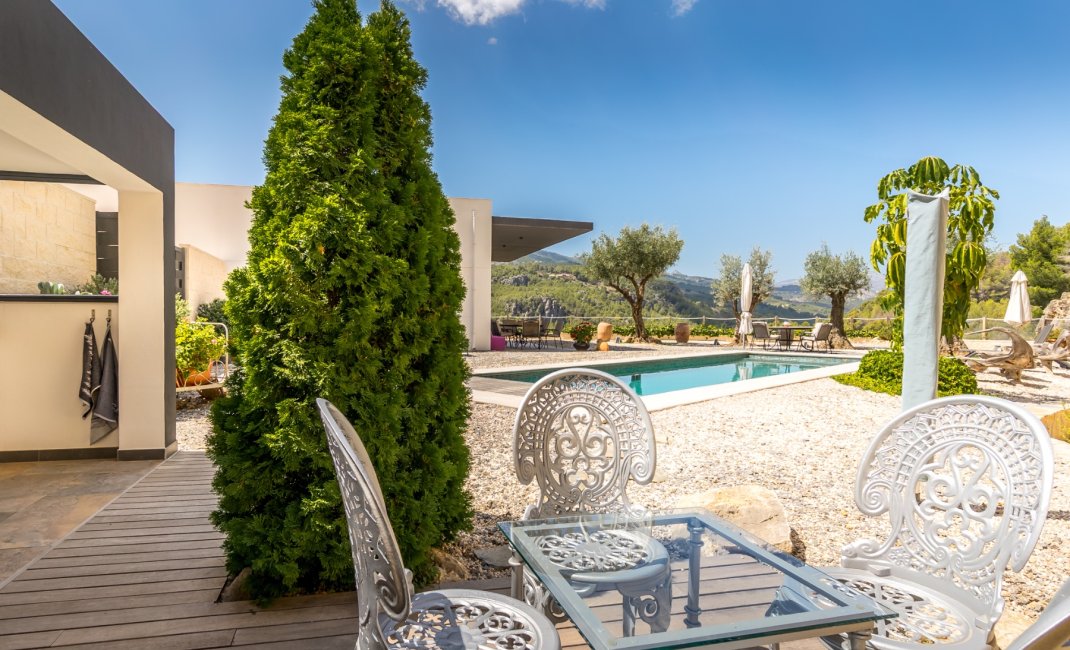 Reventa - Chalet / Villa  -
Callosa De Ensarrià