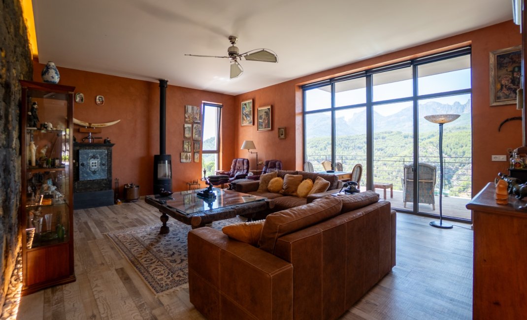 Reventa - Chalet / Villa  -
Callosa De Ensarrià