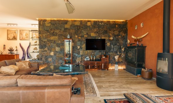 Reventa - Chalet / Villa  -
Callosa De Ensarrià