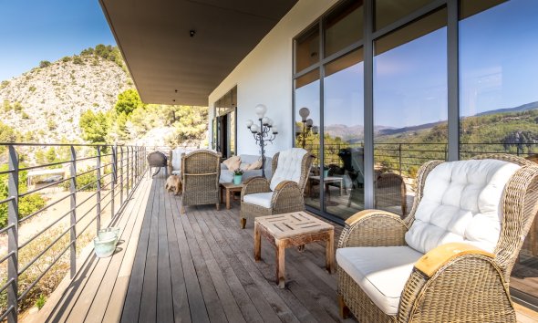 Reventa - Chalet / Villa  -
Callosa De Ensarrià