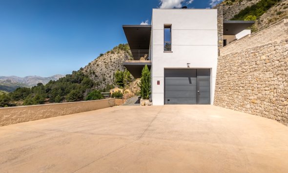 Reventa - Chalet / Villa  -
Callosa De Ensarrià