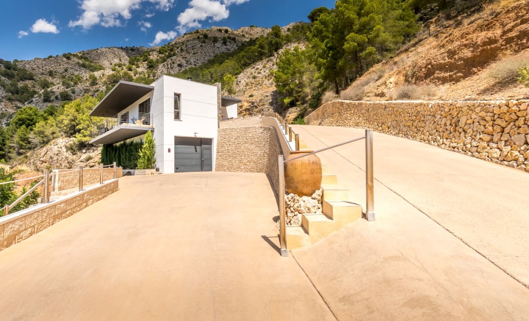 Reventa - Chalet / Villa  -
Callosa De Ensarrià