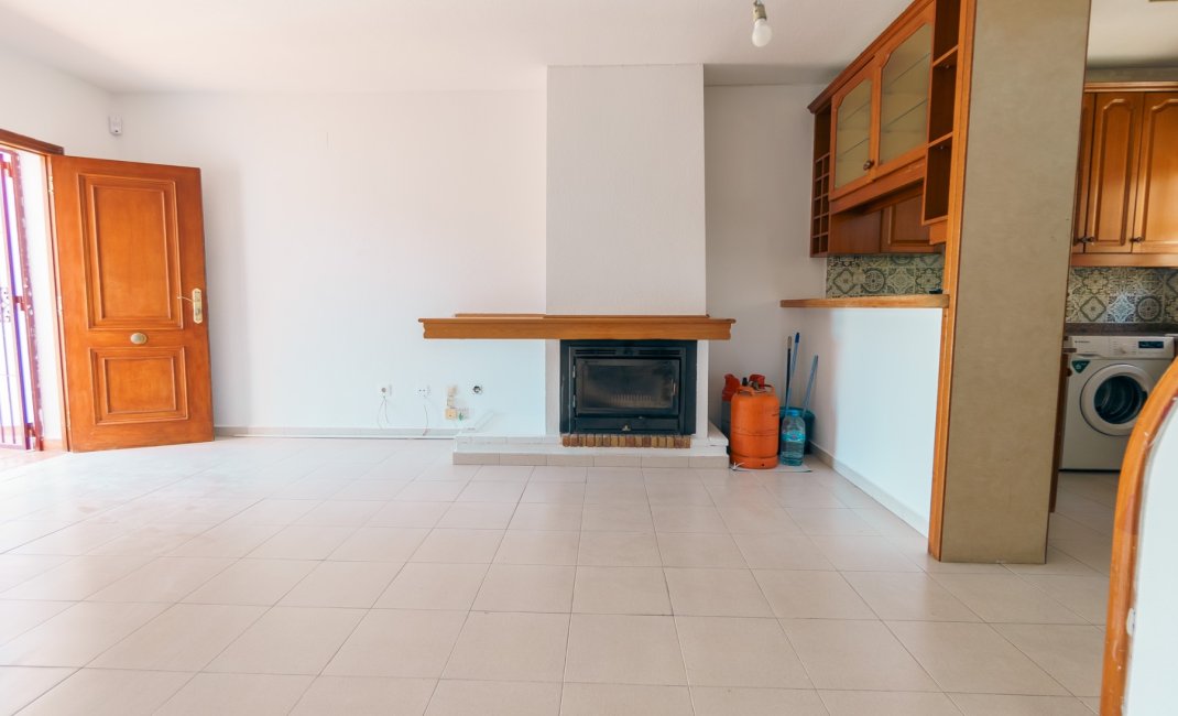 Revente - Maison mitoyenne -
Albir