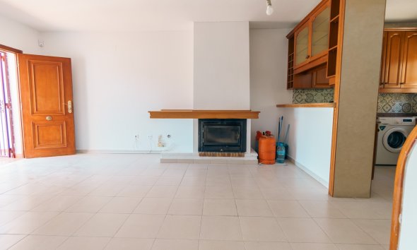 Revente - Maison mitoyenne -
Albir