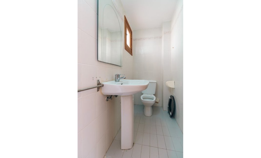 Revente - Maison mitoyenne -
Albir