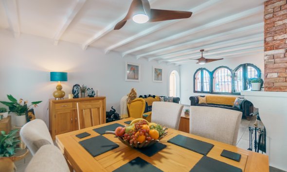 Reventa - Adosado -
La Nucía