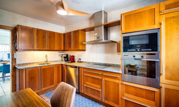 Resale - Villa -
La Nucía