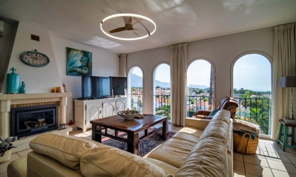 Resale - Villa -
La Nucía