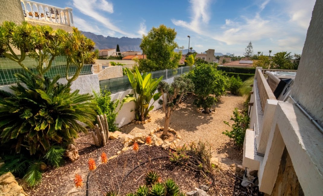 Resale - Villa -
La Nucía