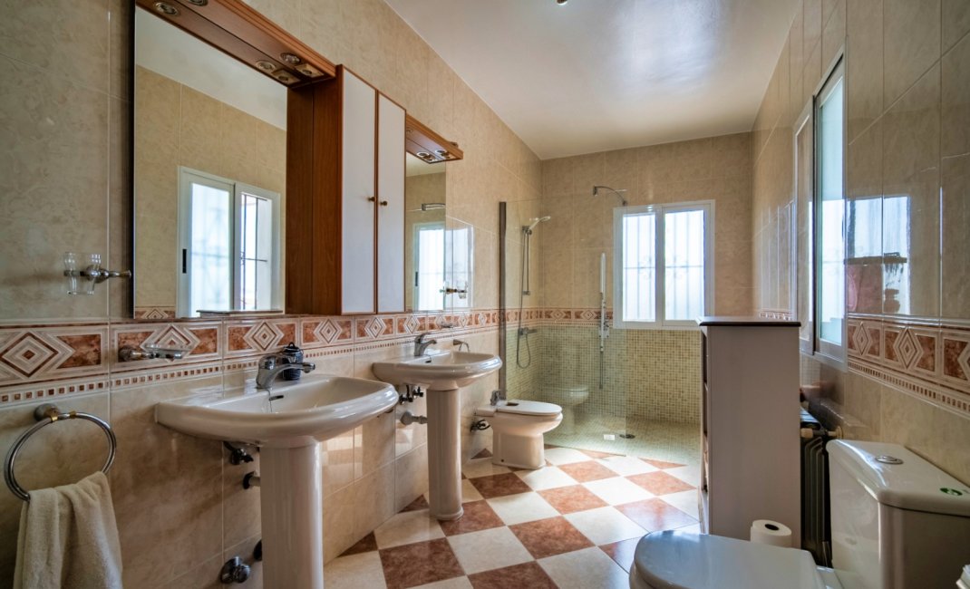 Resale - Villa -
La Nucía