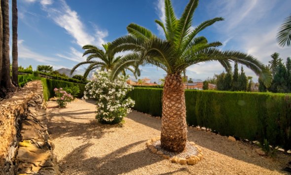 Resale - Villa -
La Nucía