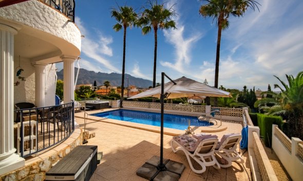 Resale - Villa -
La Nucía