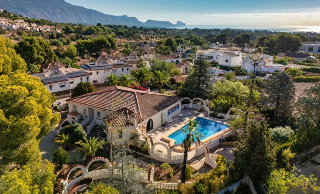 Herverkoop - Villa -
Alfaz del Pi - Colonia Escandinavia