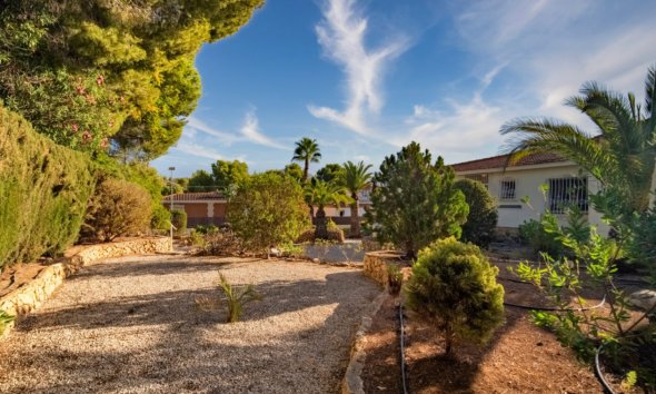 Herverkoop - Villa -
Alfaz del Pi - Colonia Escandinavia