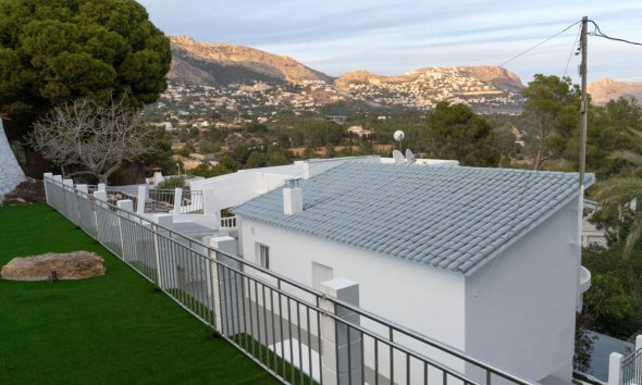 Herverkoop - Villa -
Altea - La Olla