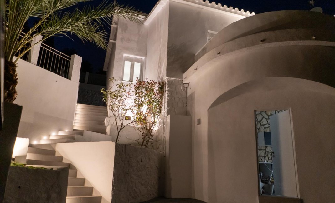 Herverkoop - Villa -
Altea - La Olla